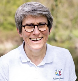 Anne-Sophie GALAND, location et animations avec jeux géants en bois.